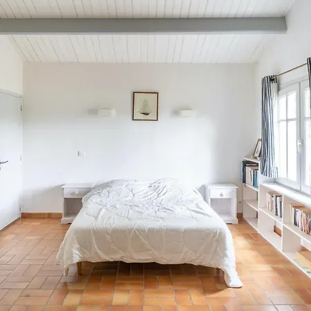 Les Joublanchas : Maison Familiale Et Campagne Pour 16 Notre-Dame-de-Monts