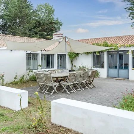 Nyaraló Les Joublanchas : Maison Familiale Et Campagne Pour 16 *