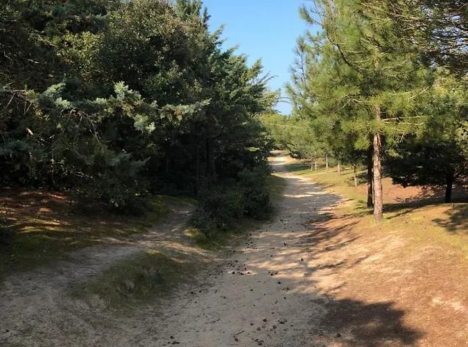 Les Joublanchas : Maison Familiale Et Campagne Pour 16 *