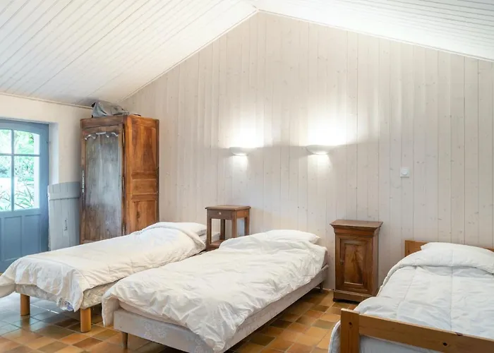 Hébergement de vacances Les Joublanchas : Maison Familiale Et Campagne Pour 16 Notre-Dame-de-Monts